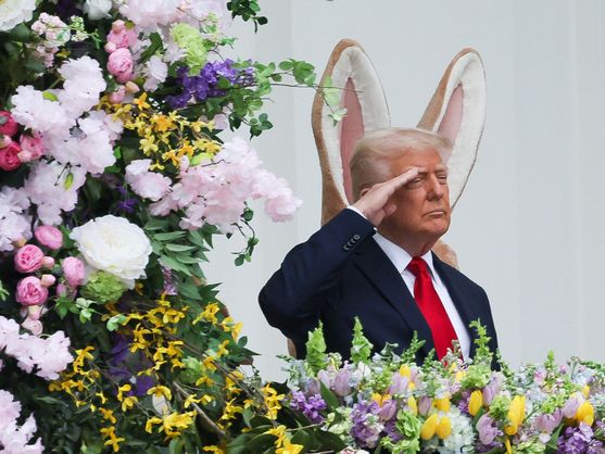 El presidente de EEUU, Donald Trump, durante la tradicional carrera de huevos de Pascua. (Reuters/Leah Millis)